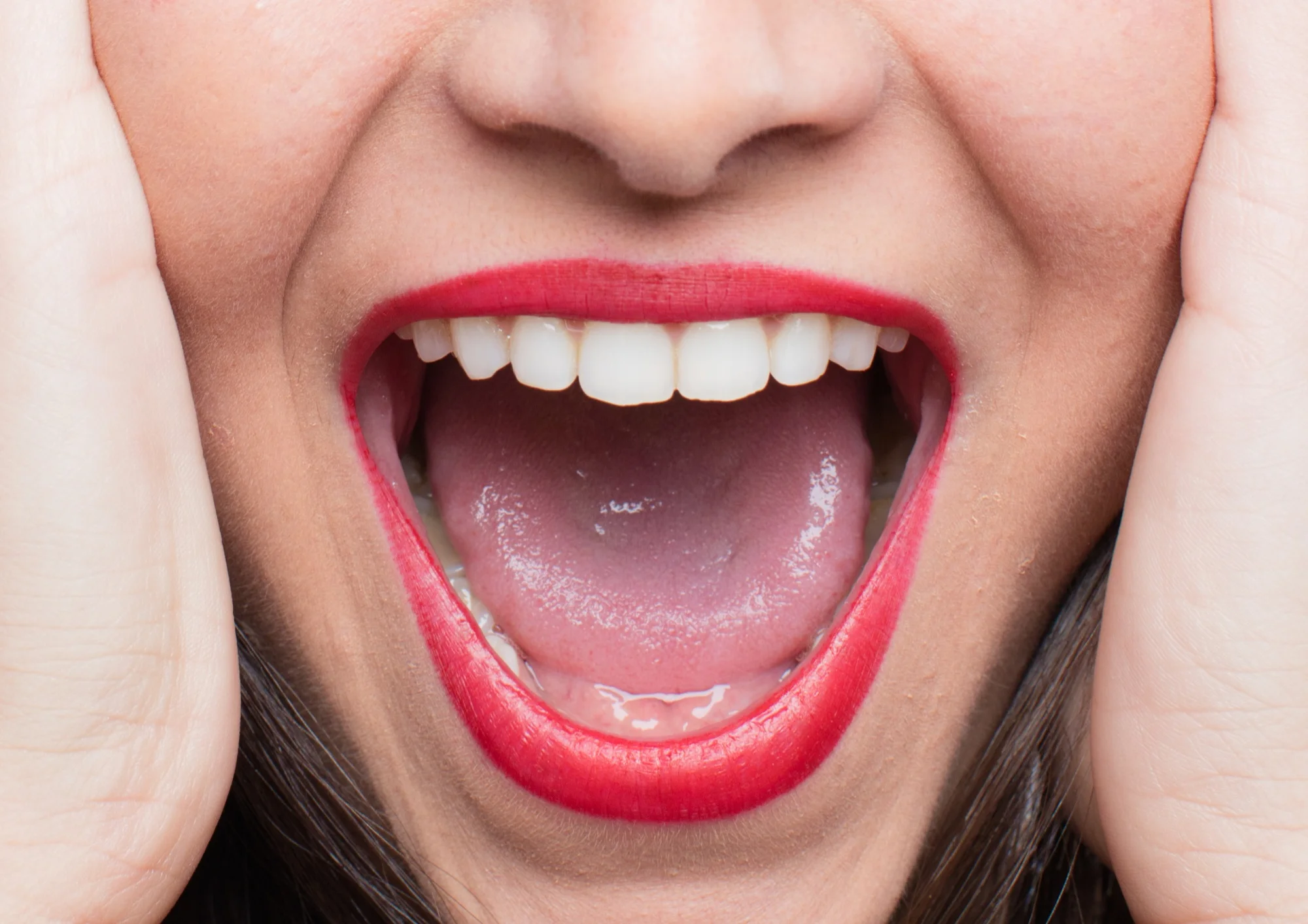 Белый налет на языке