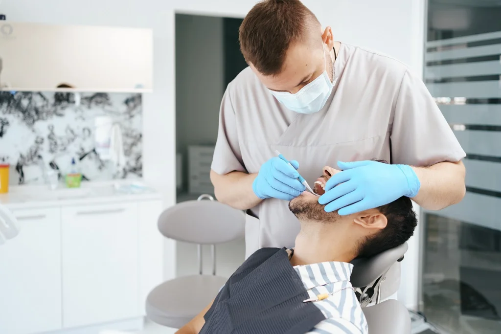 зубной свищ фото